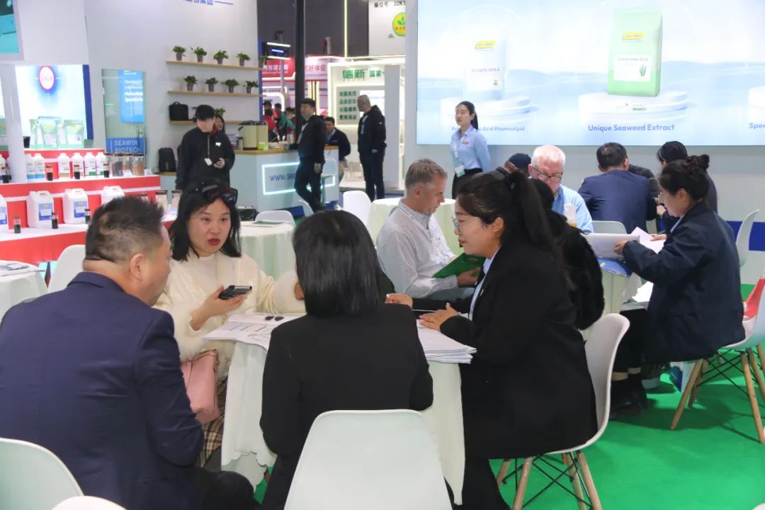 金牌赞助企业三亿(集团)体育生物全新亮相上海CAC国际农化展，以科技实力献礼25周年